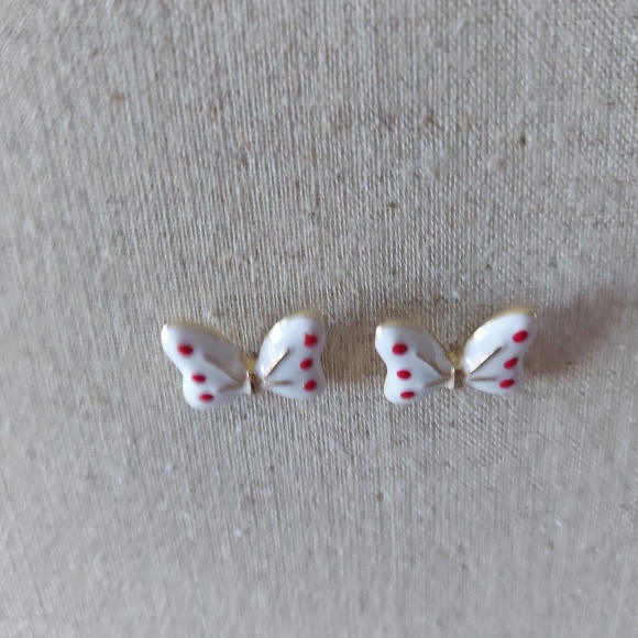 Earrings - Picture 3 of 3